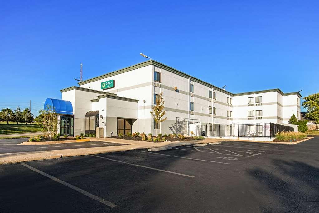 Quality Inn Merriam Kansas City Bagian luar foto