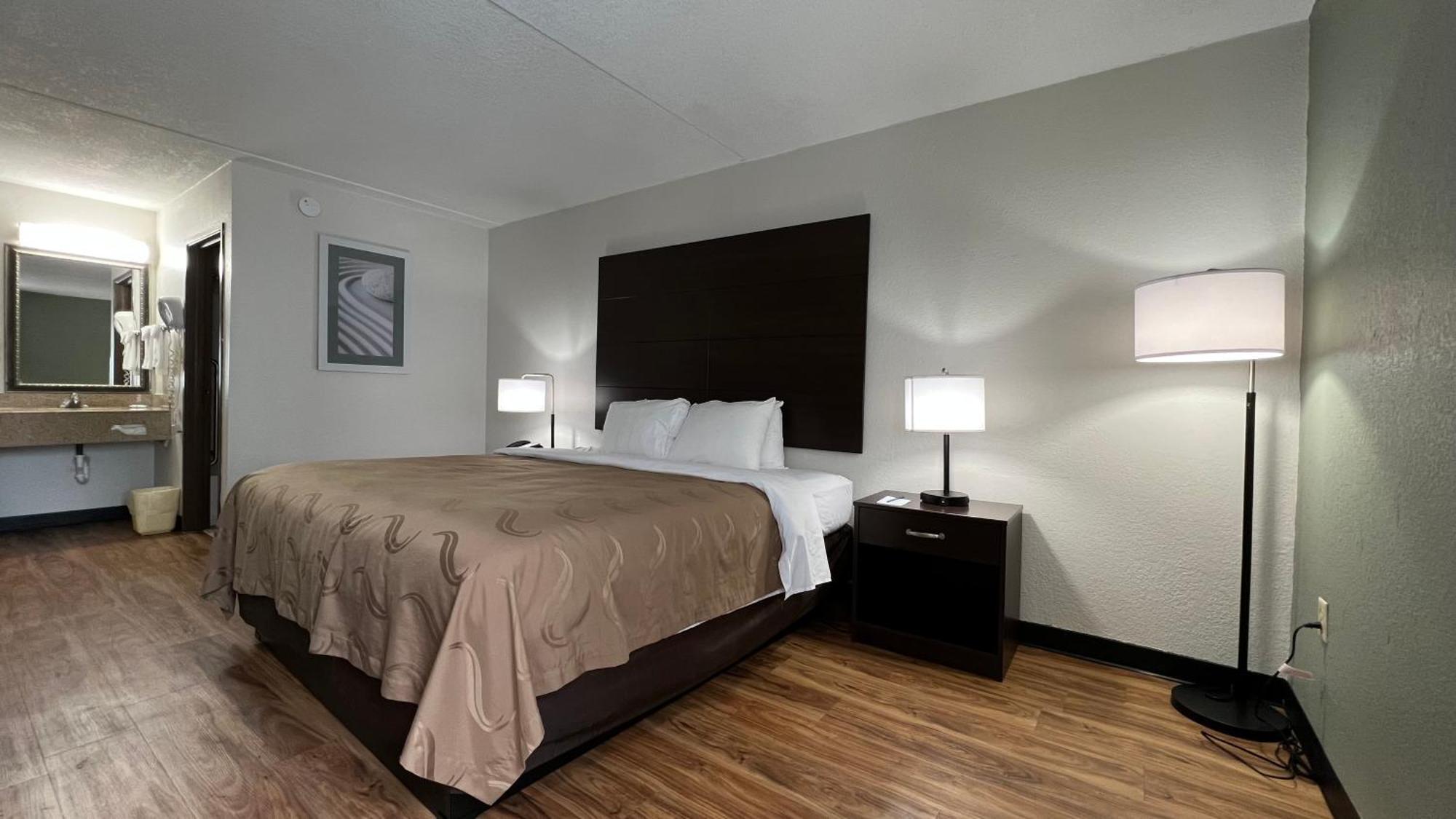 Quality Inn Merriam Kansas City Bagian luar foto