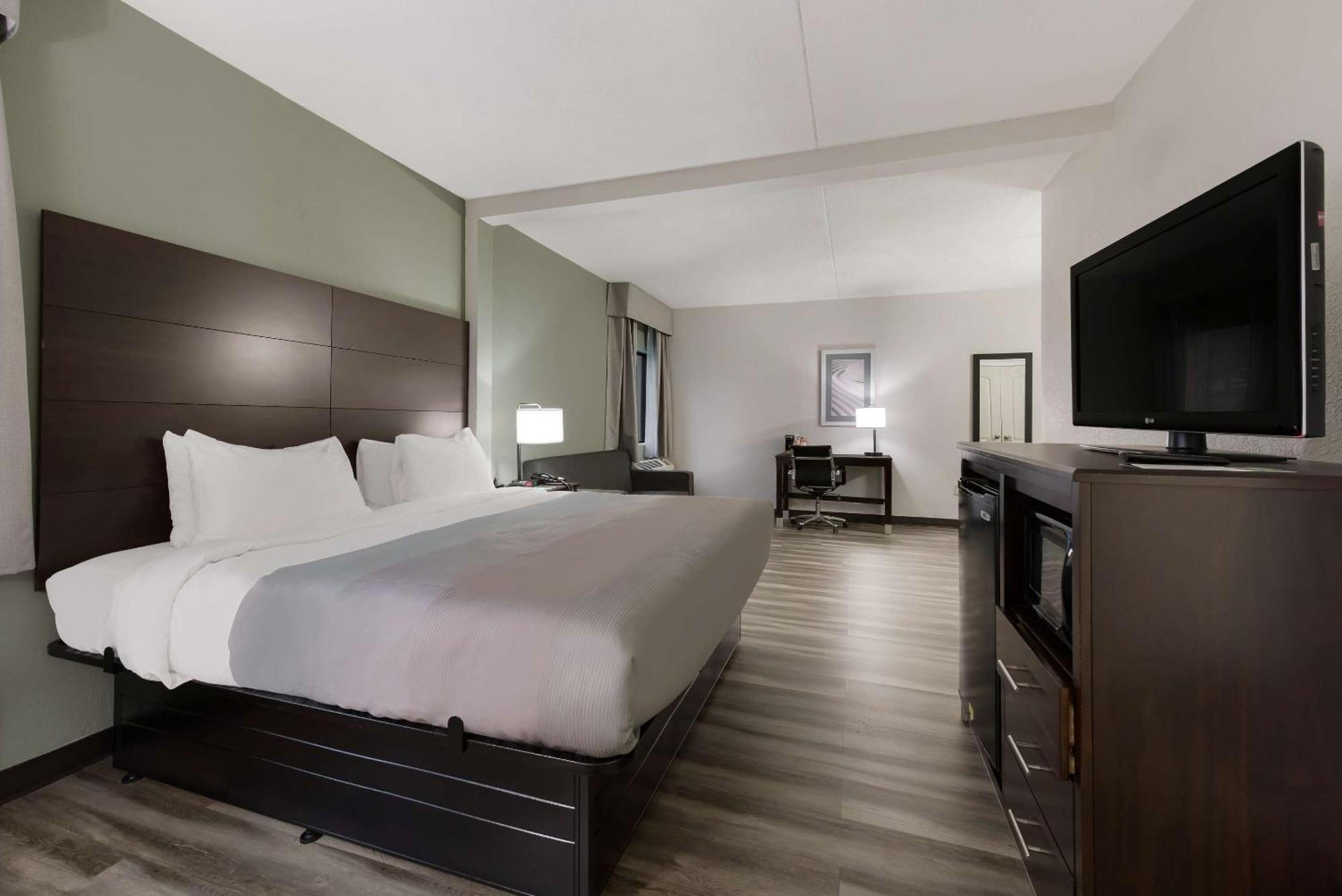 Quality Inn Merriam Kansas City Bagian luar foto